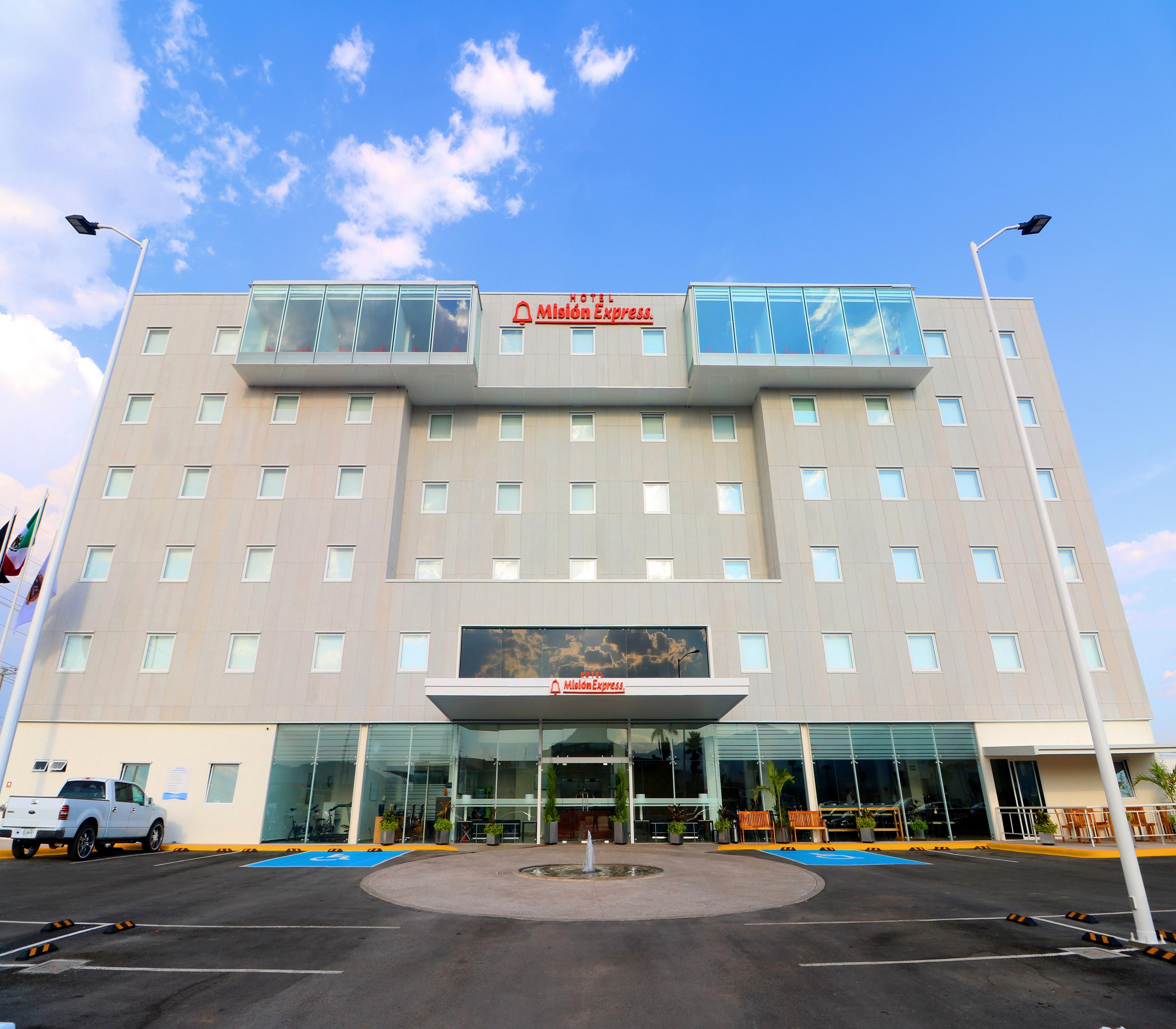 Mision Express San Luis Potosi Hotel Exterior photo